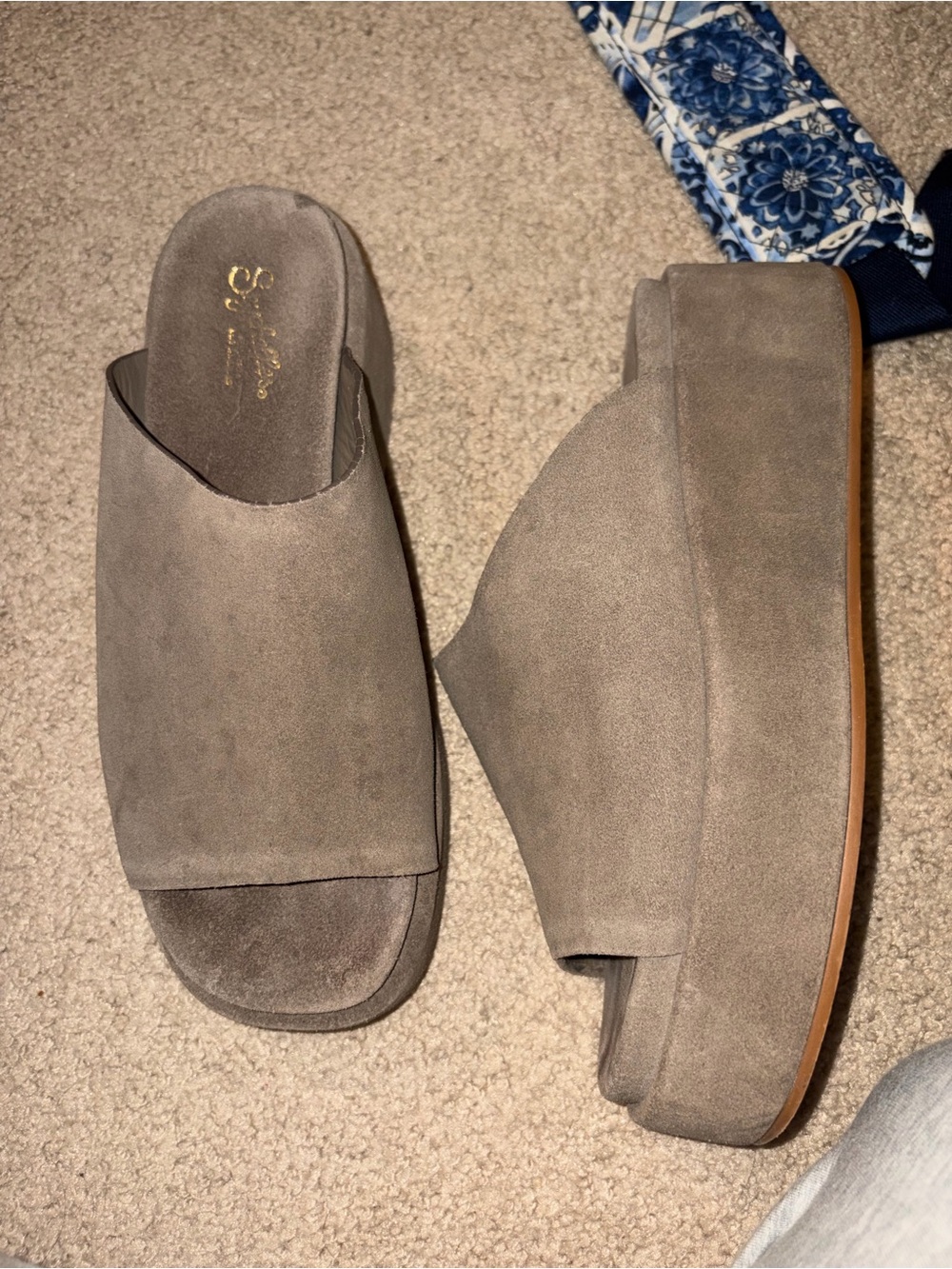 Suede Seychelles Platform Slide Sandals - Taupe Women Shoes